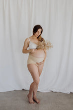 Load image into Gallery viewer, Bump Friendly Maternity Underwear
